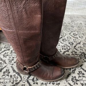 Boots leather made by Frye